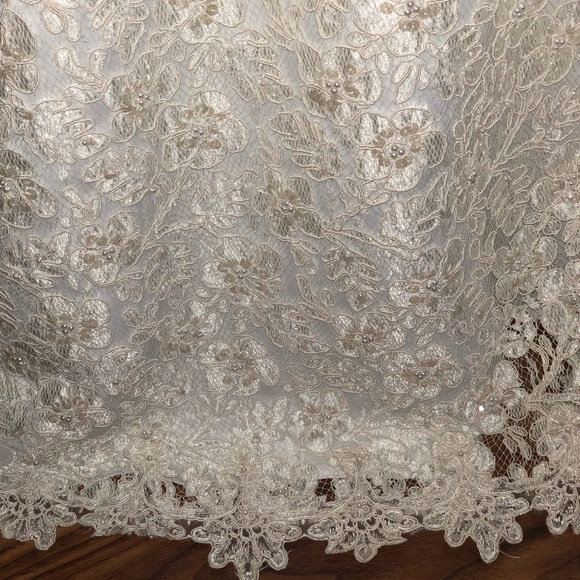 Wedding dress size 6 - Picture 5 of 6